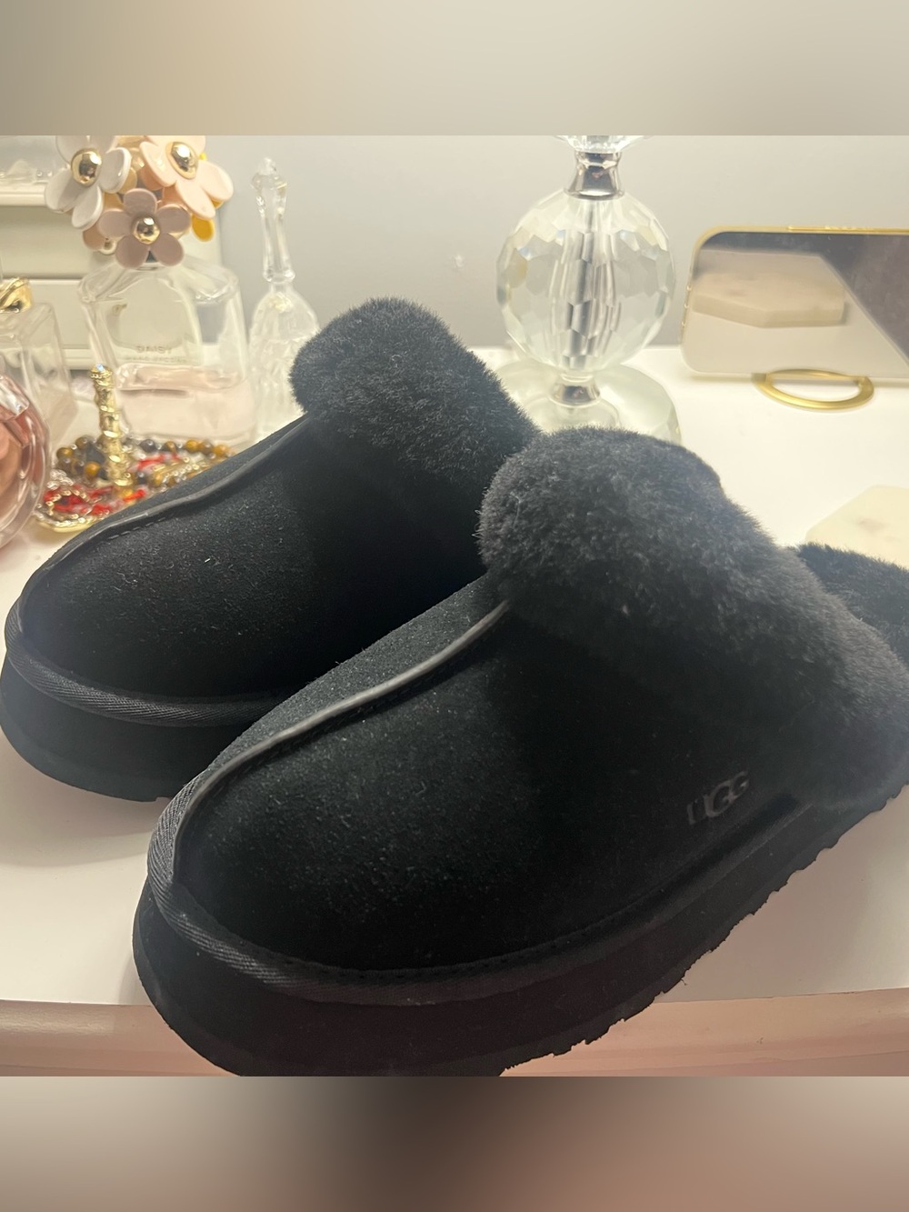 UGG Women’s Black Sheepskin Disquette Slippers – Size 8